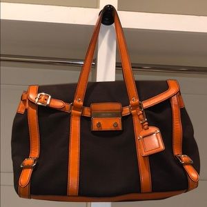 100% authentic Prada bag. Excellent condition.